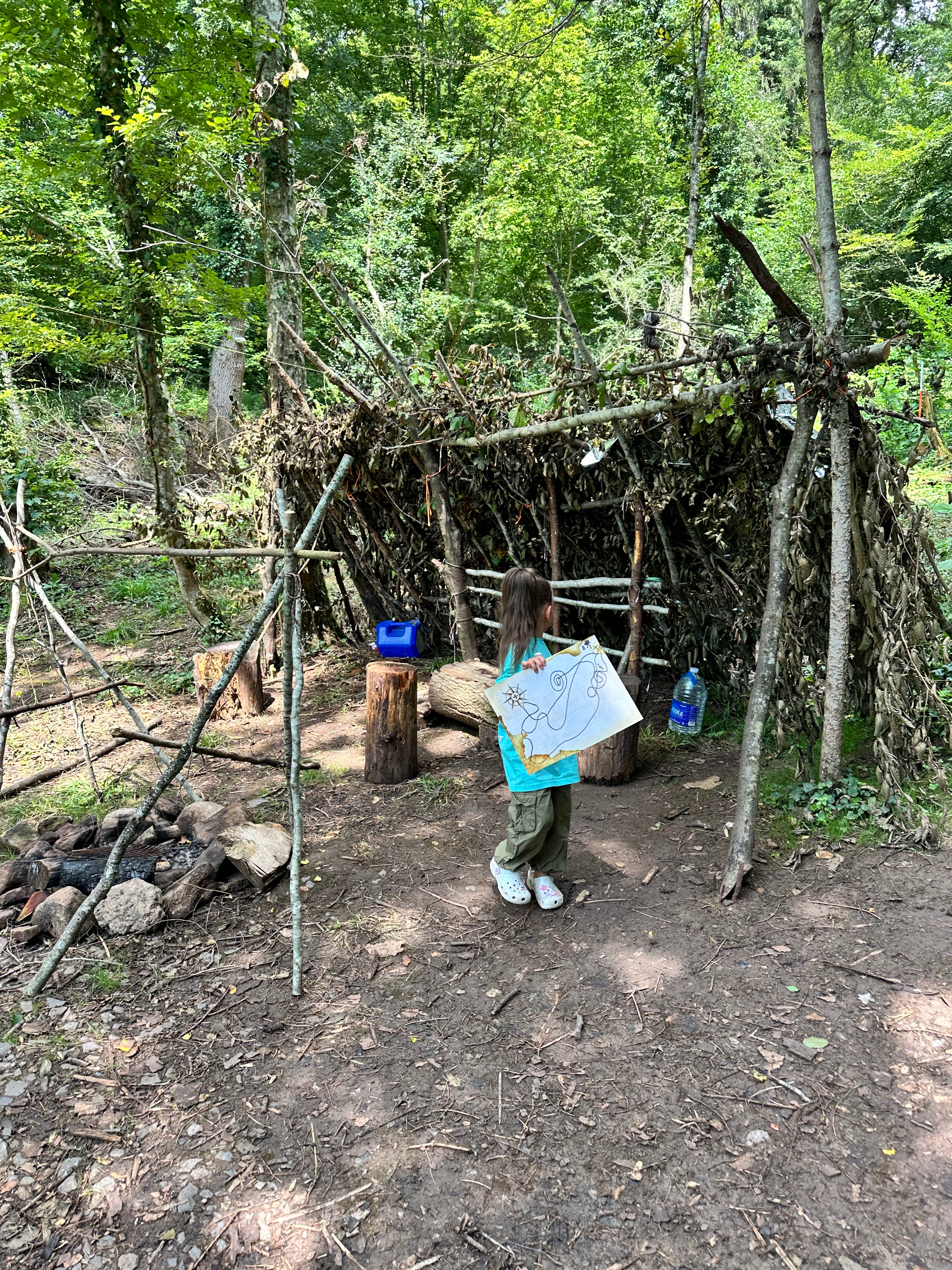 Outdoor Ferienprogramm für Kinder | 4 Stunden Praxis im Wald