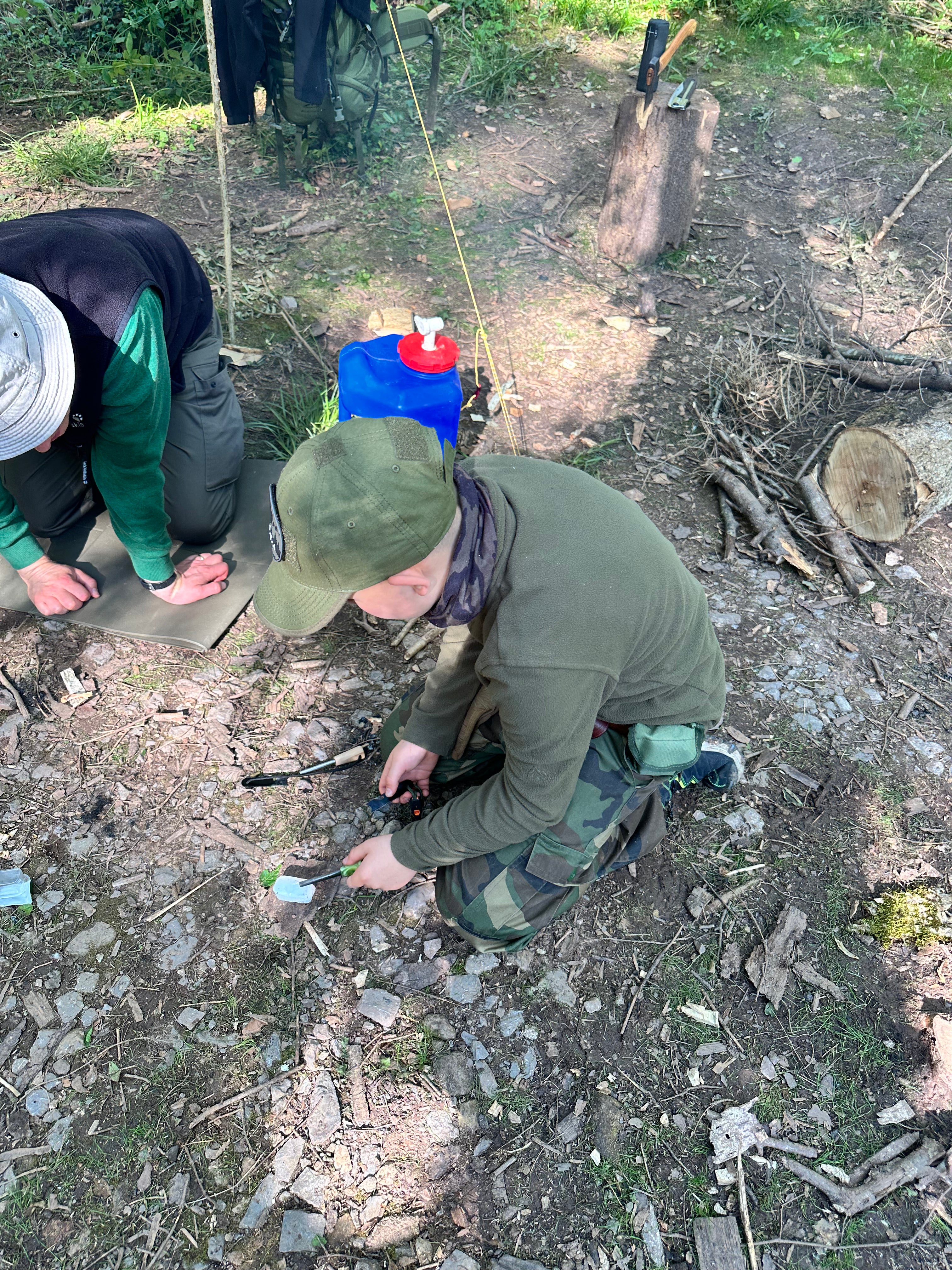 Basic Survival Training | 4 Stunden Praxis im Wald